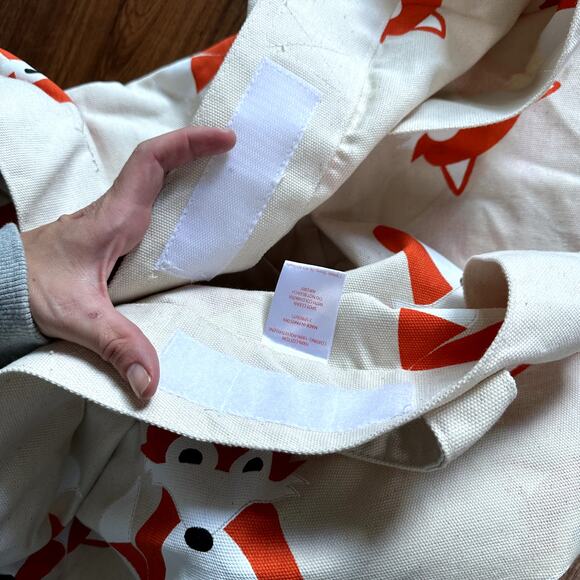 3 Sprouts Convertible Toy Storage Bag and Portable Play Mat, Orange Fox Pattern - Picture 11 of 15